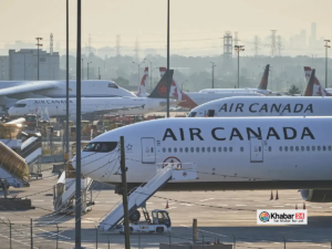 Canada freezes US air travel